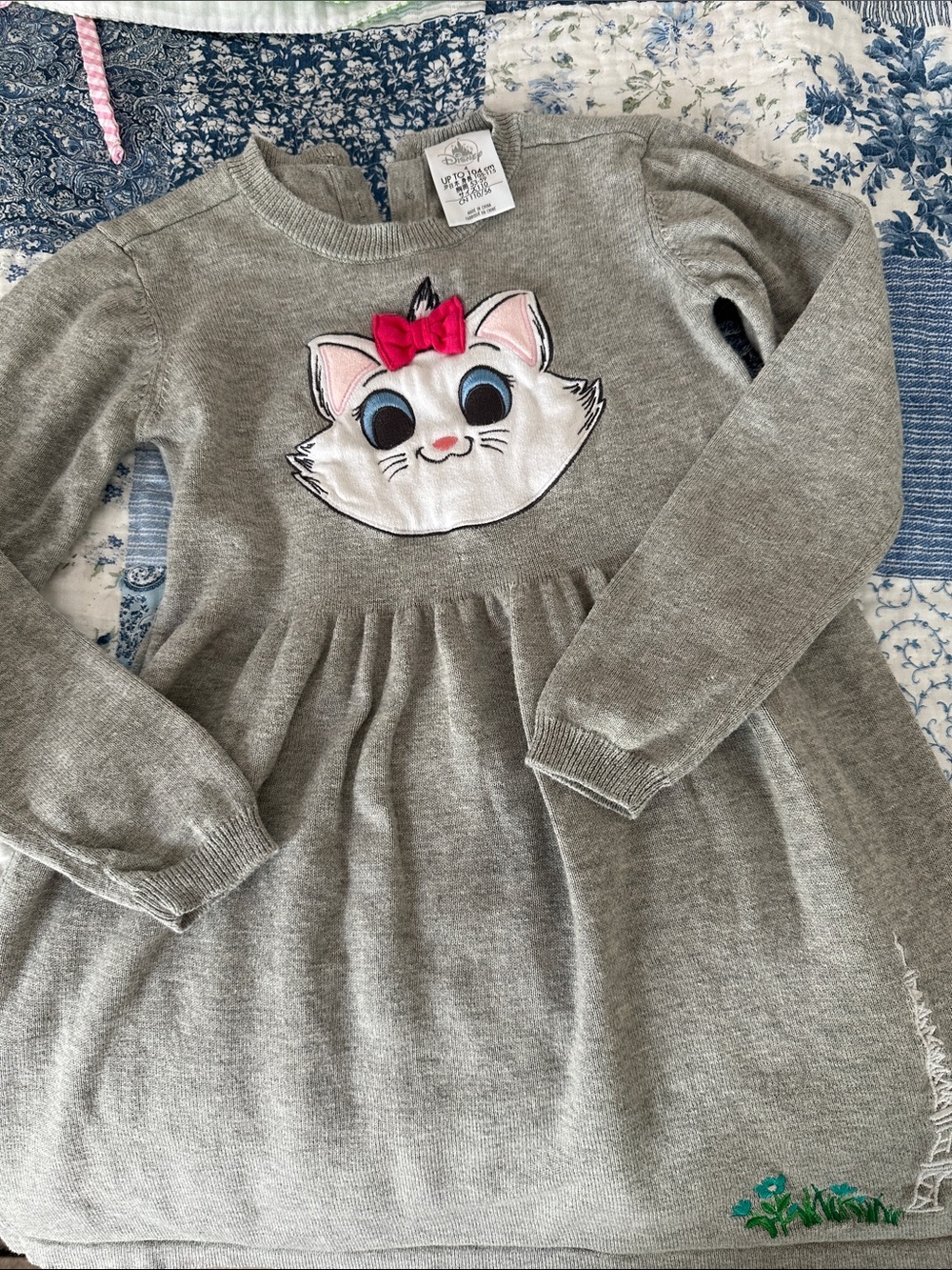 Disney Marie Gray Knit Garment with White Tag